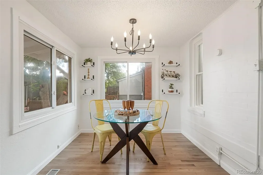 2992 Hooker Street Denver CO 80211
