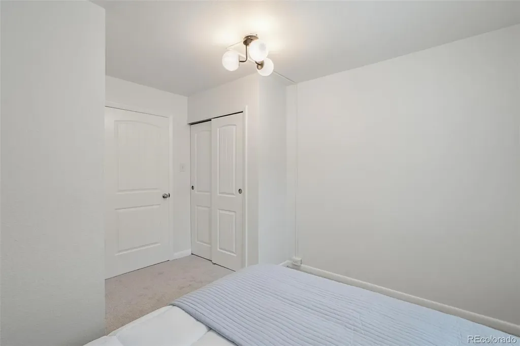 2992 Hooker Street Denver CO 80211