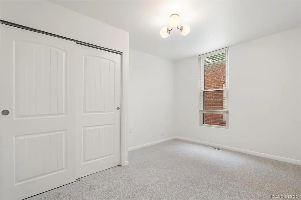 2992 Hooker Street Denver CO 80211