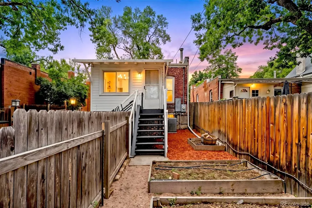 2992 Hooker Street Denver CO 80211