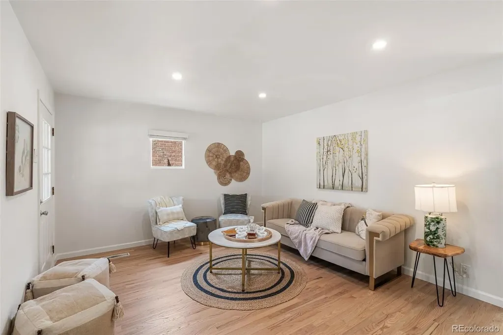 2992 Hooker Street Denver CO 80211