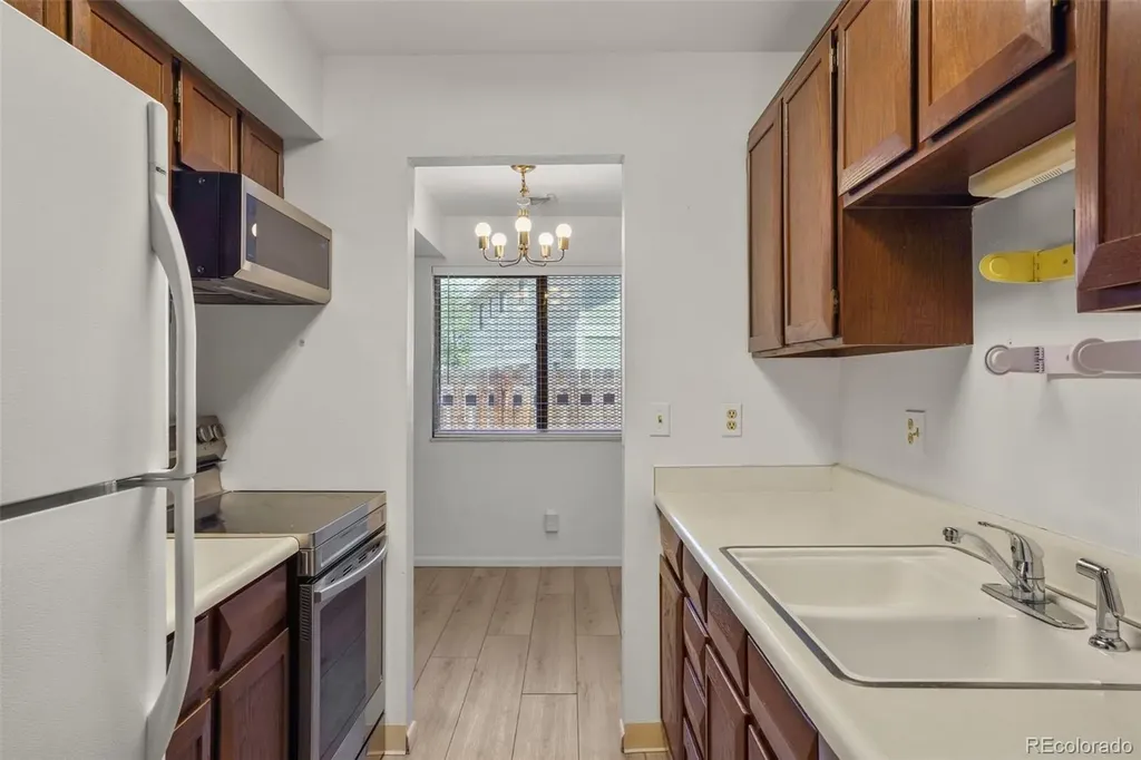 6926 W 87th Way Arvada CO 80003