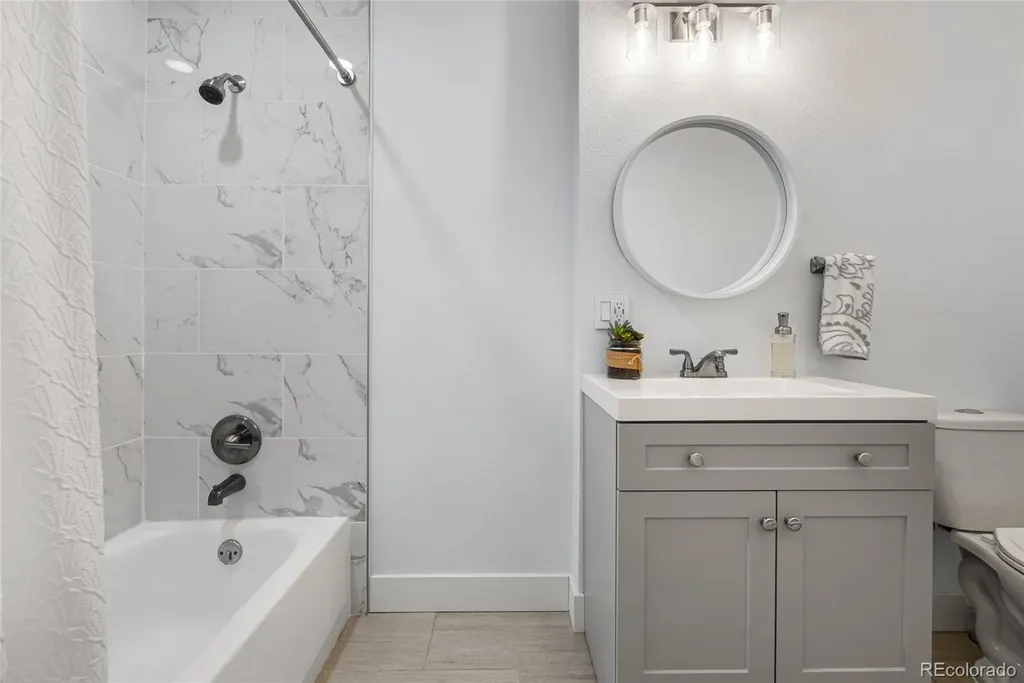 2835 S Monaco Parkway Denver CO 80222
