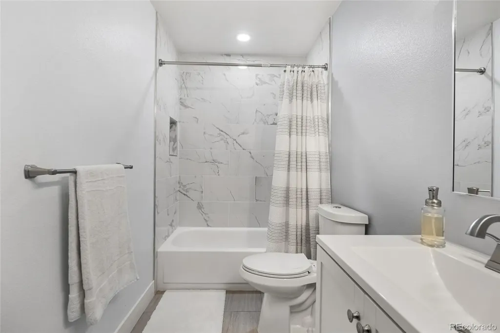 2835 S Monaco Parkway Denver CO 80222