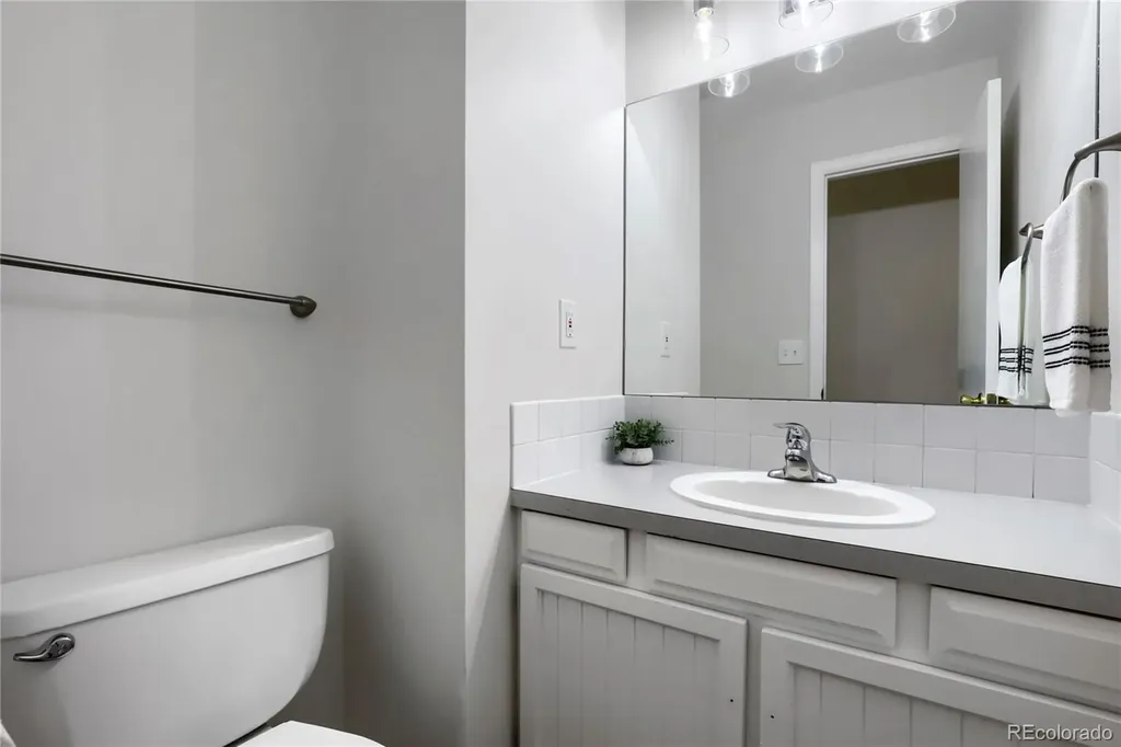 490 S Kingston Circle Aurora CO 80012