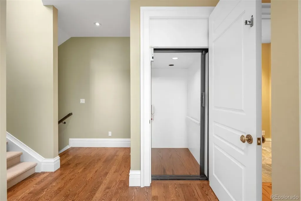 465 Monroe Street Denver CO 80206