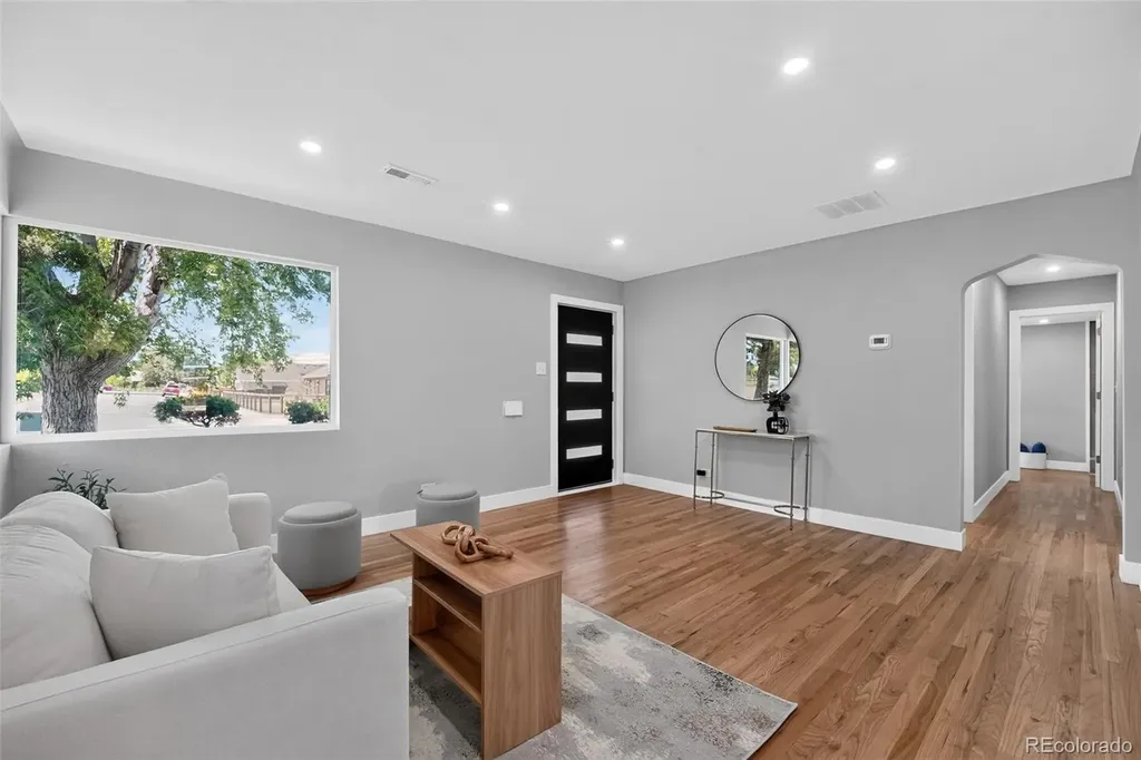 3048 N Adams Street Denver CO 80205