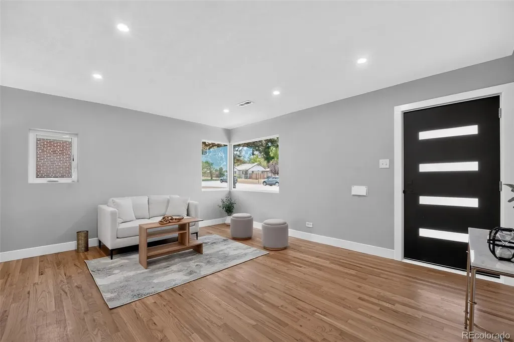 3048 N Adams Street Denver CO 80205