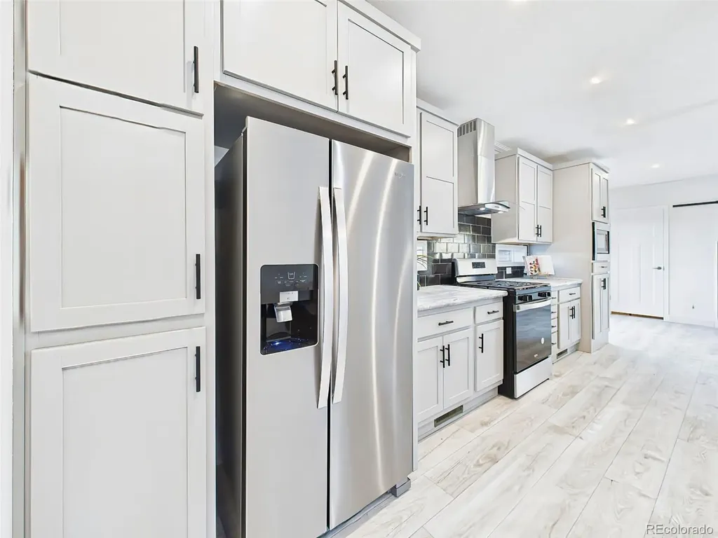 893 S Greenway Avenue Pueblo CO 81007