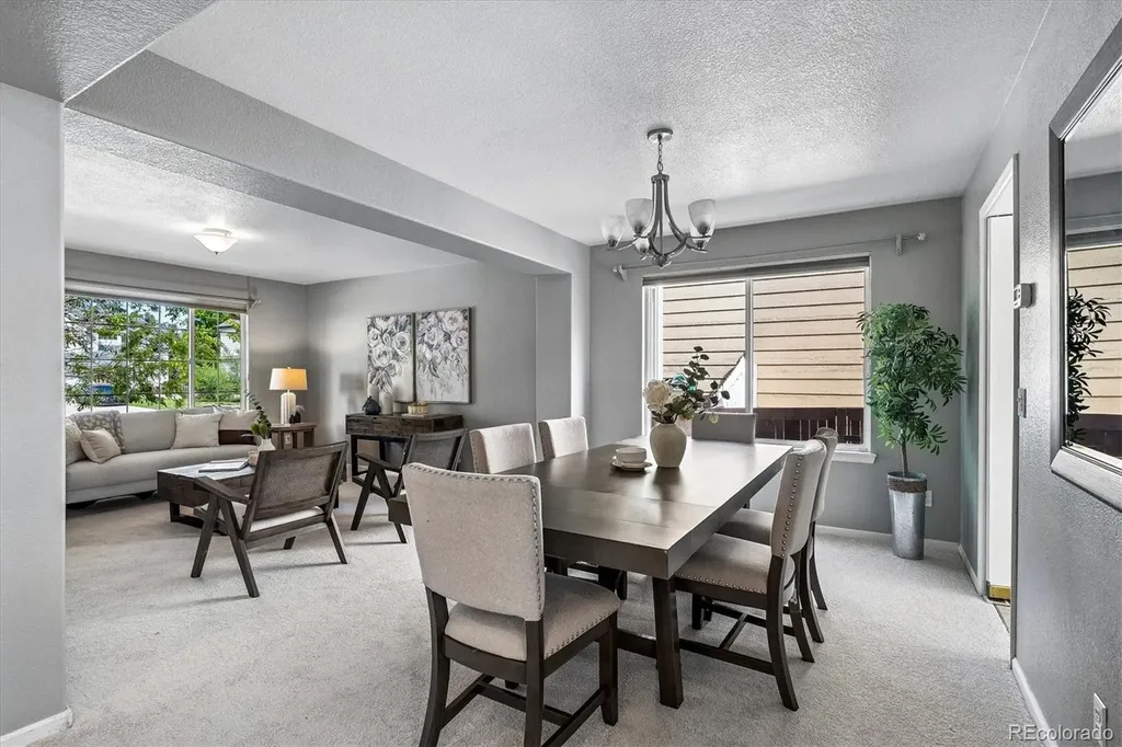 2956 S Espana Court Aurora CO 80013