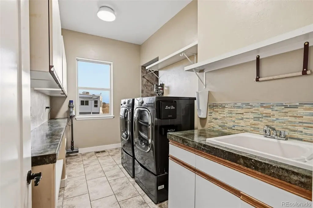45330 Valdonna Circle Bennett CO 80102