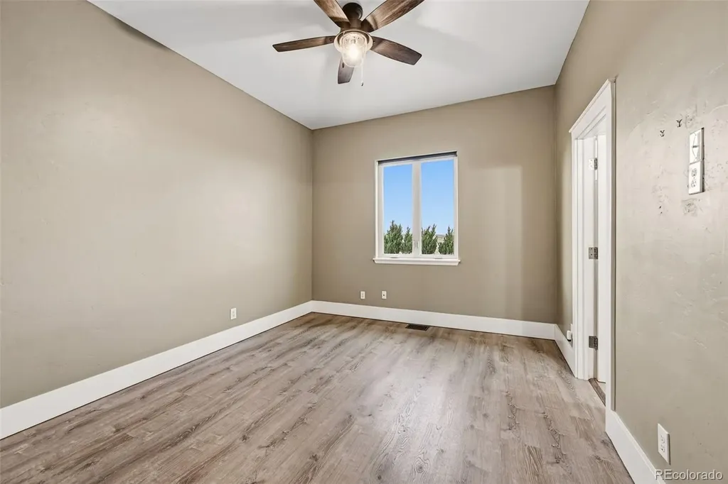 45330 Valdonna Circle Bennett CO 80102