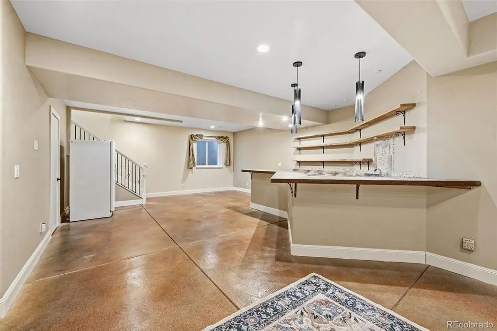 45330 Valdonna Circle Bennett CO 80102