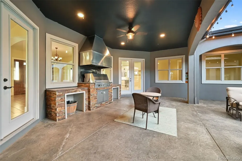 45330 Valdonna Circle Bennett CO 80102