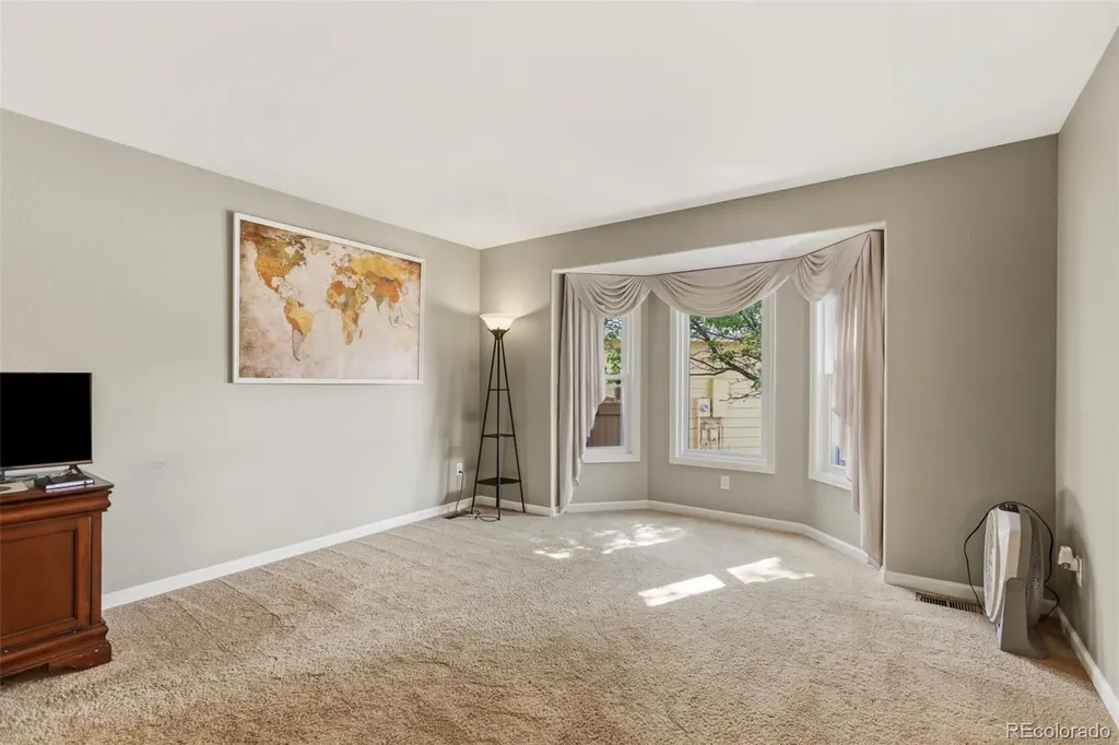 5606 S Helena Court Centennial CO 80015