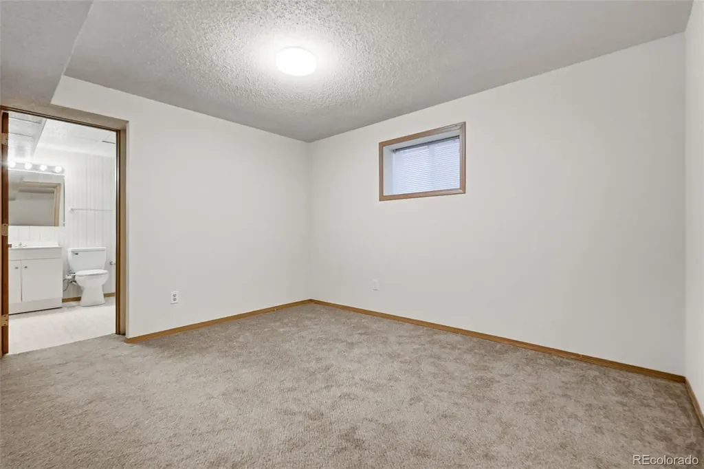 2016 Mount Sneffels Street Longmont CO 80504