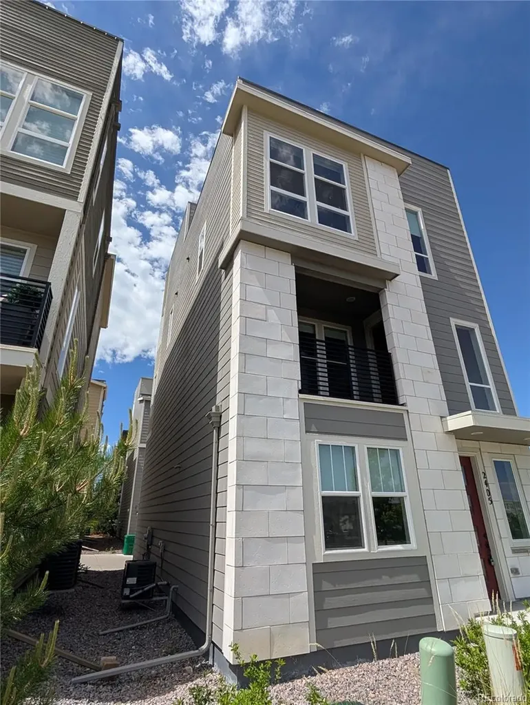 2405 Fiji Drive Castle Rock CO 80109