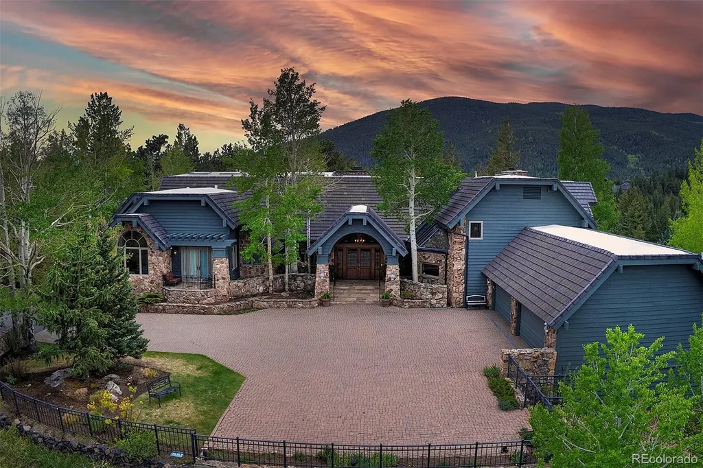 1275 Silver Tip Lane Evergreen CO 80439