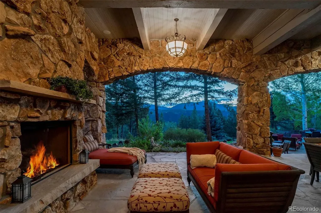 1275 Silver Tip Lane Evergreen CO 80439