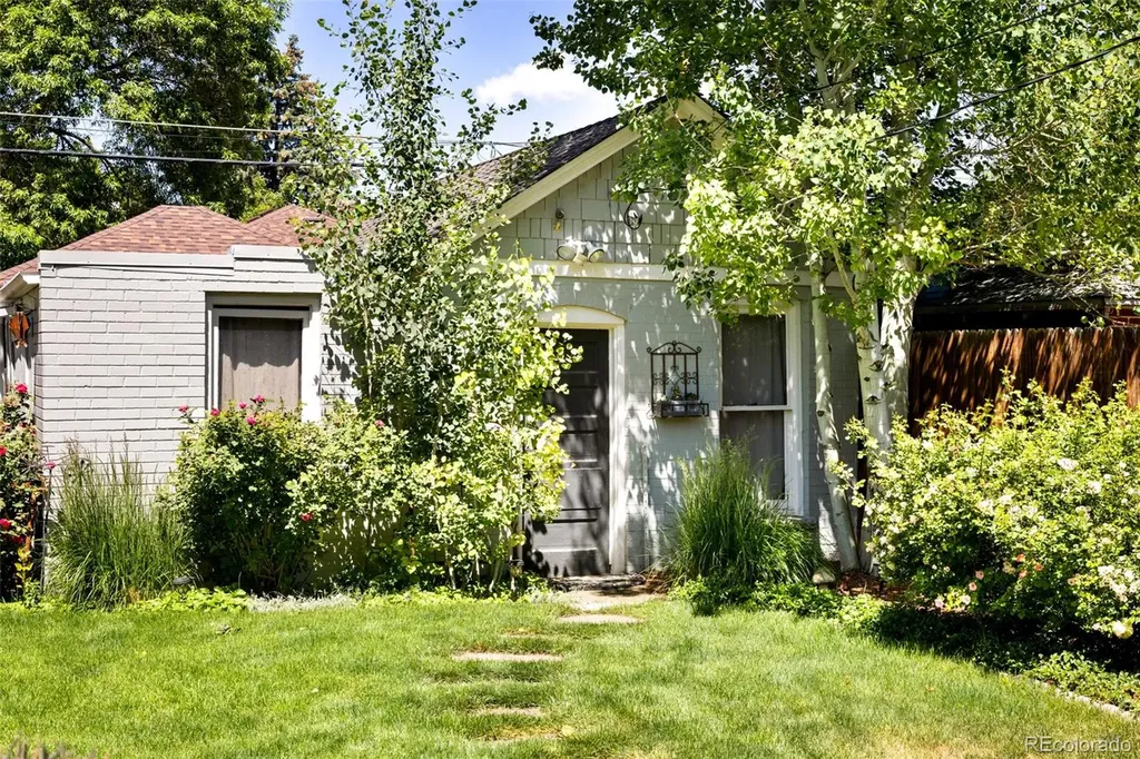 2265 Holly Street Denver CO 80207