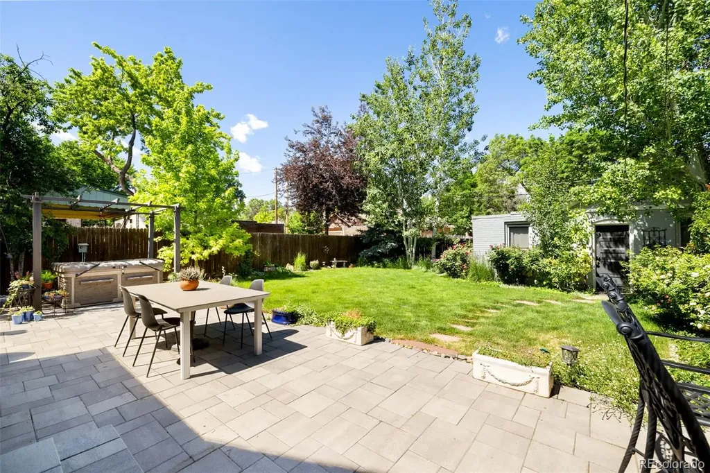 2265 Holly Street Denver CO 80207