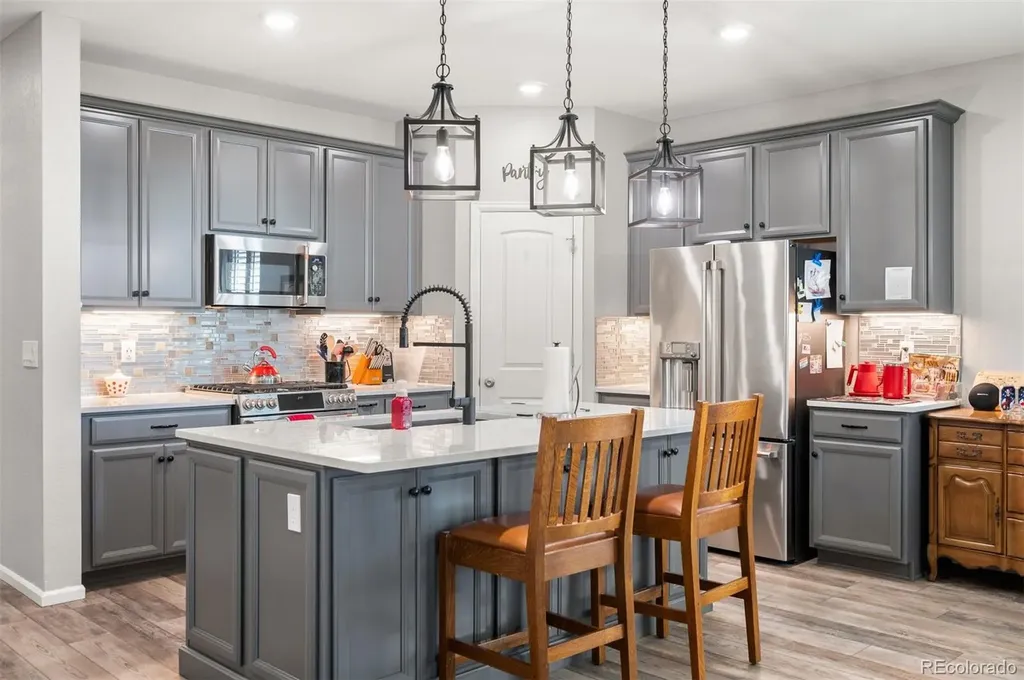 27571 E 7th Drive Aurora CO 80018
