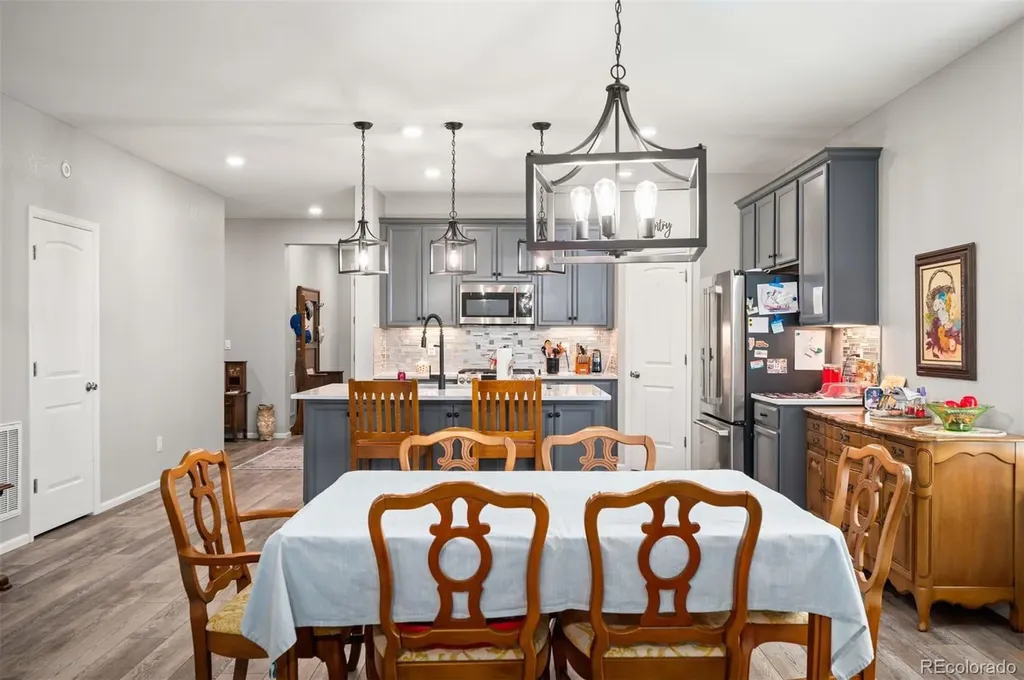 27571 E 7th Drive Aurora CO 80018