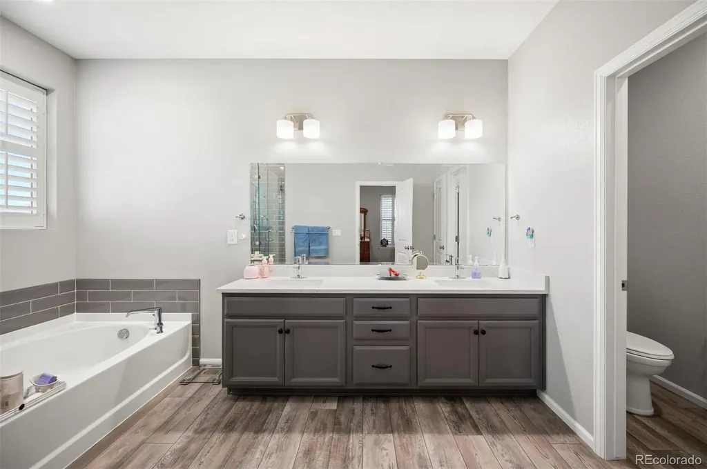 27571 E 7th Drive Aurora CO 80018