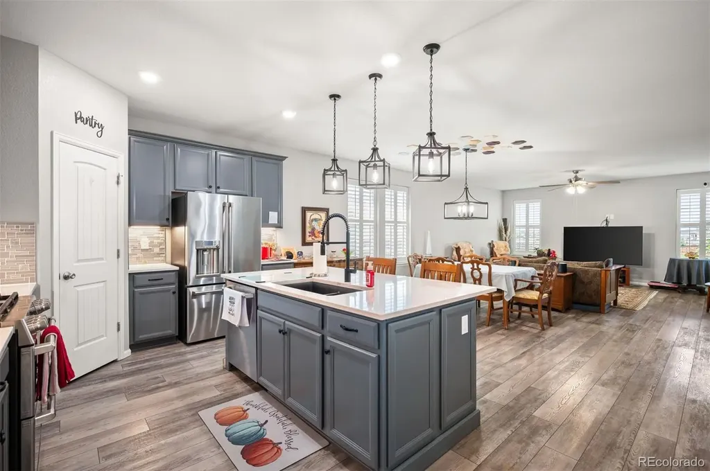 27571 E 7th Drive Aurora CO 80018