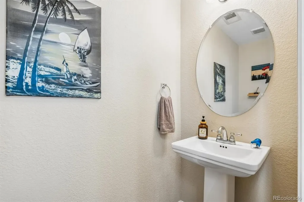 642 S Norfolk Way Aurora CO 80017