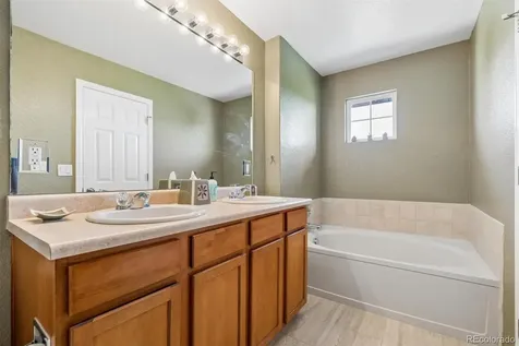 642 S Norfolk Way Aurora CO 80017