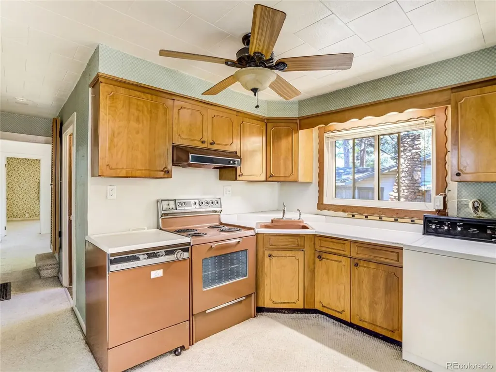 1823 Cheyenne Boulevard Colorado Springs CO 80906