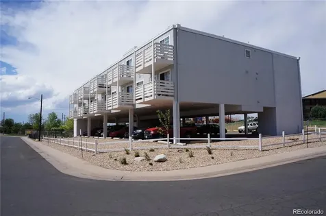 1064 Chambers Court Aurora CO 80011