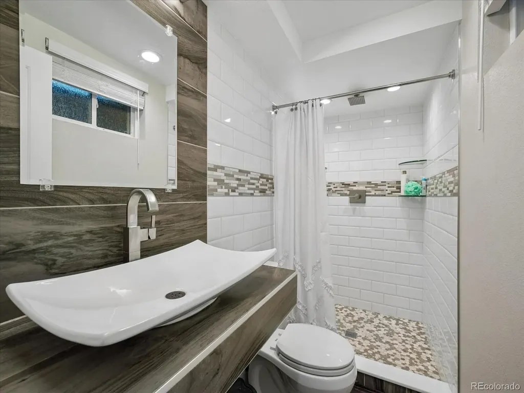 2717 S Upham Street Denver CO 80227