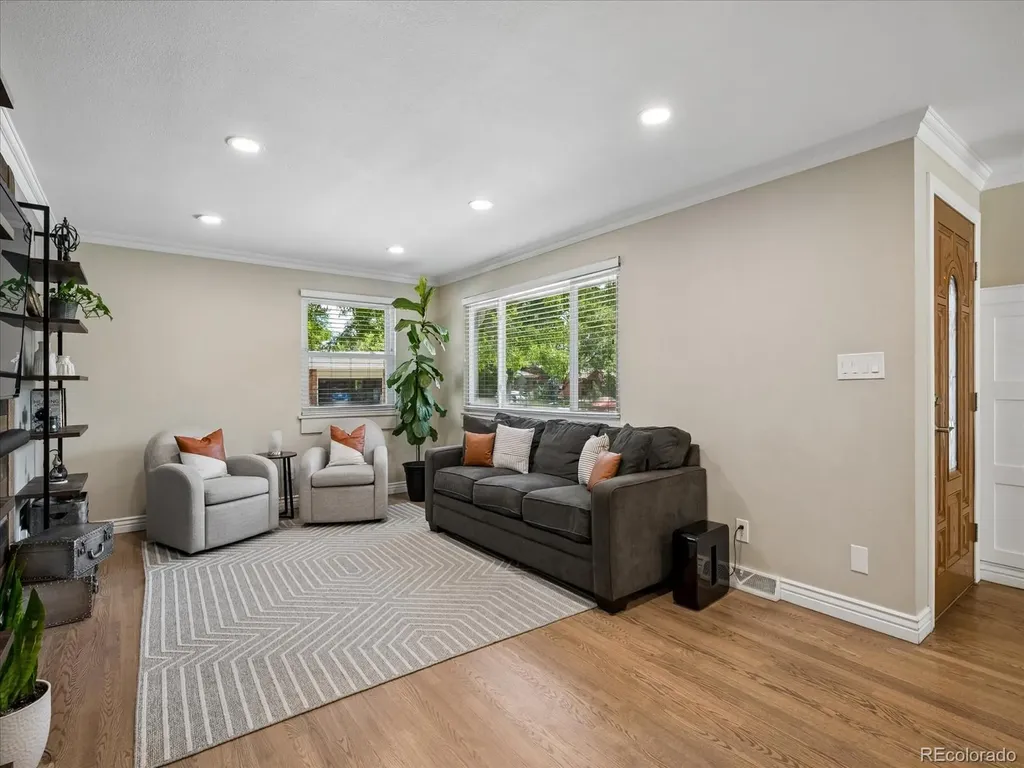 2717 S Upham Street Denver CO 80227