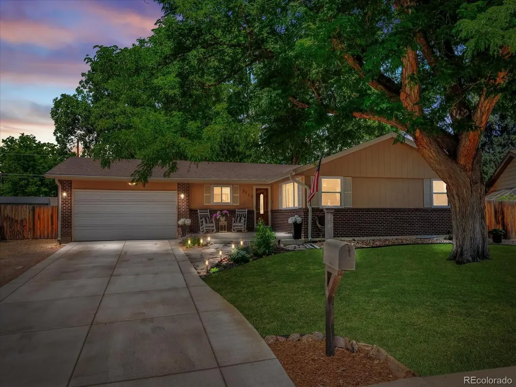 2717 S Upham Street Denver CO 80227
