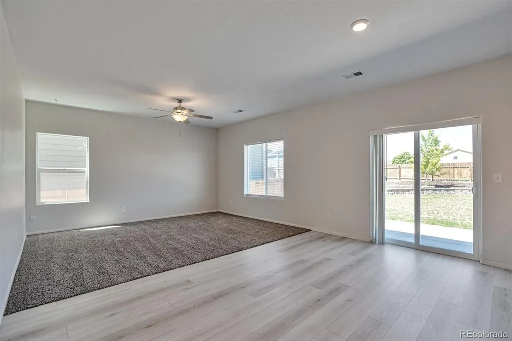 359 Maple Street Bennett CO 80102