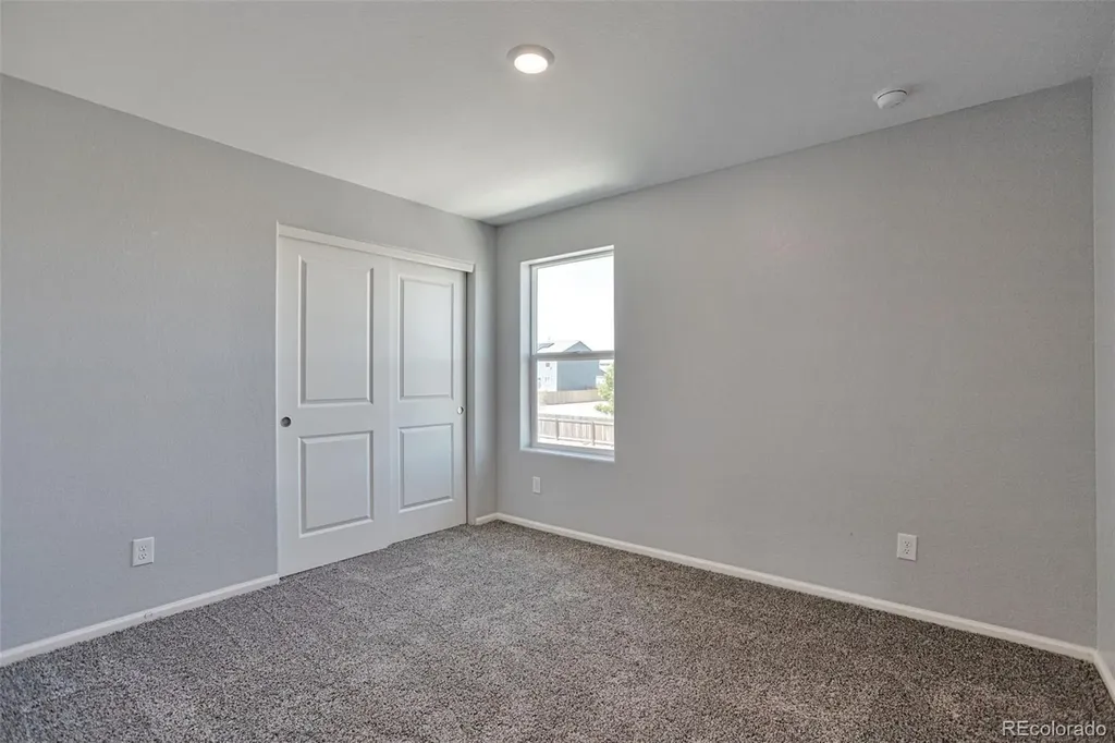 359 Maple Street Bennett CO 80102