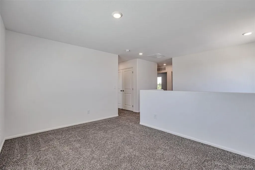 359 Maple Street Bennett CO 80102