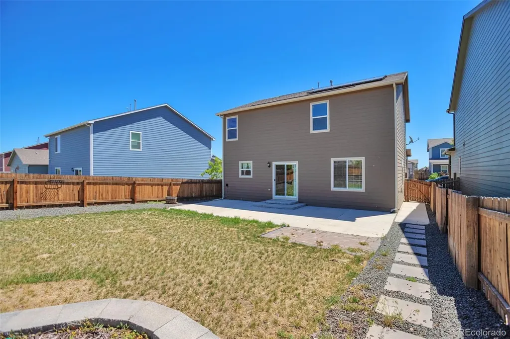359 Maple Street Bennett CO 80102