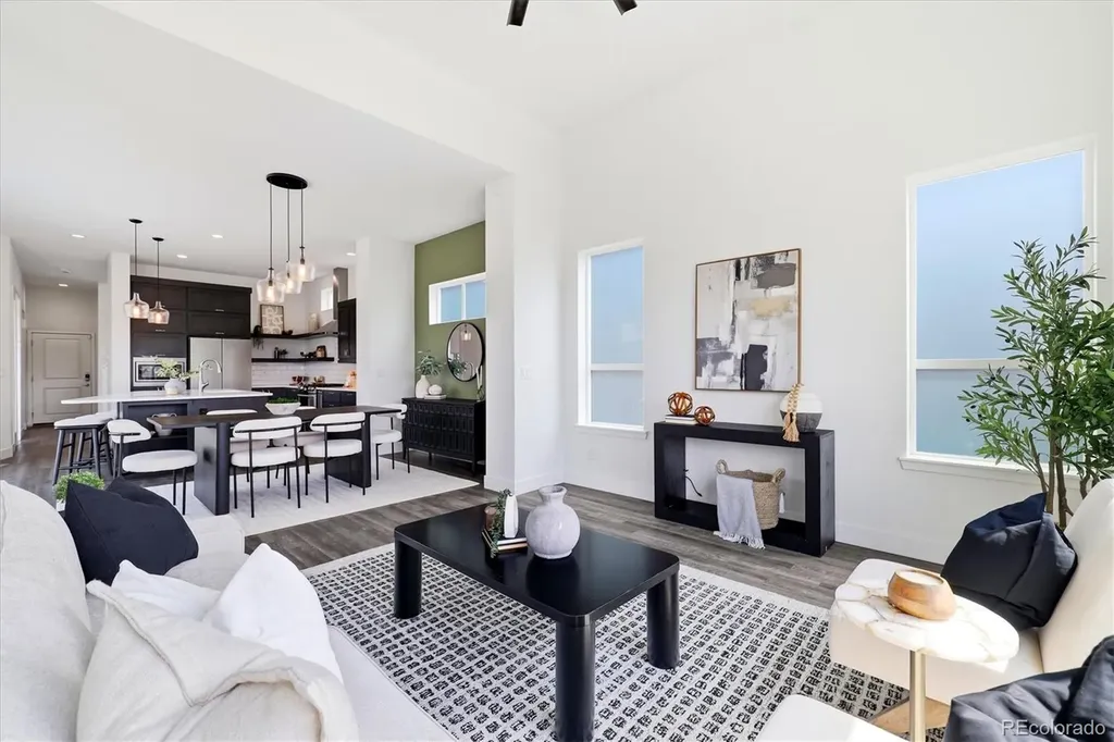 6638 Zuni Street Denver CO 80221
