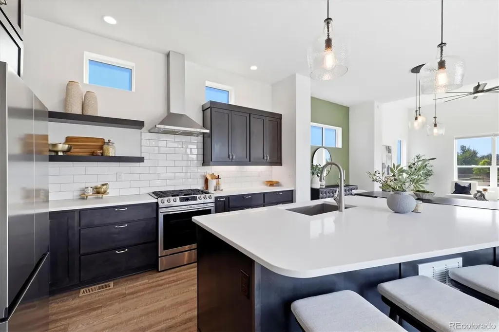 6638 Zuni Street Denver CO 80221