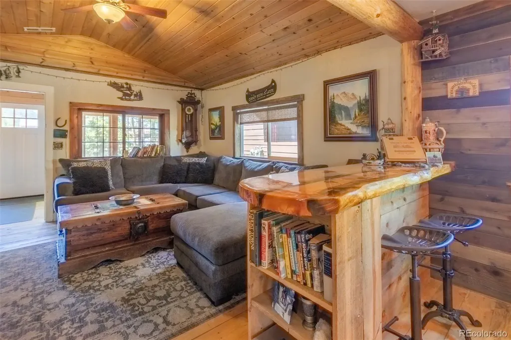 1113 Park Avenue Grand Lake CO 80447