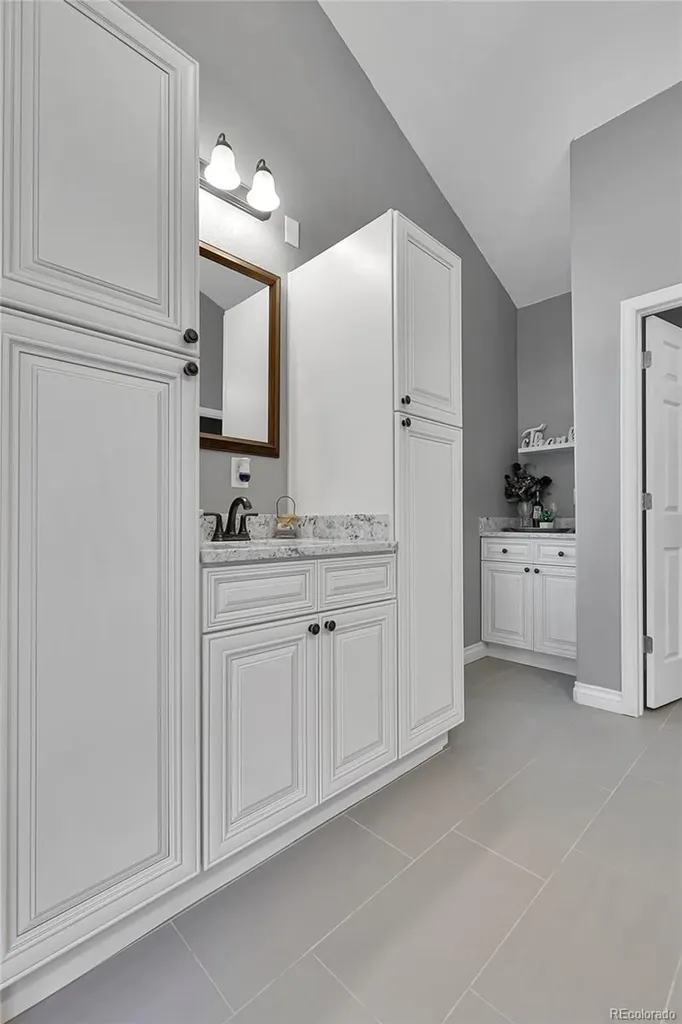 171 Columbine Street Larkspur CO 80118