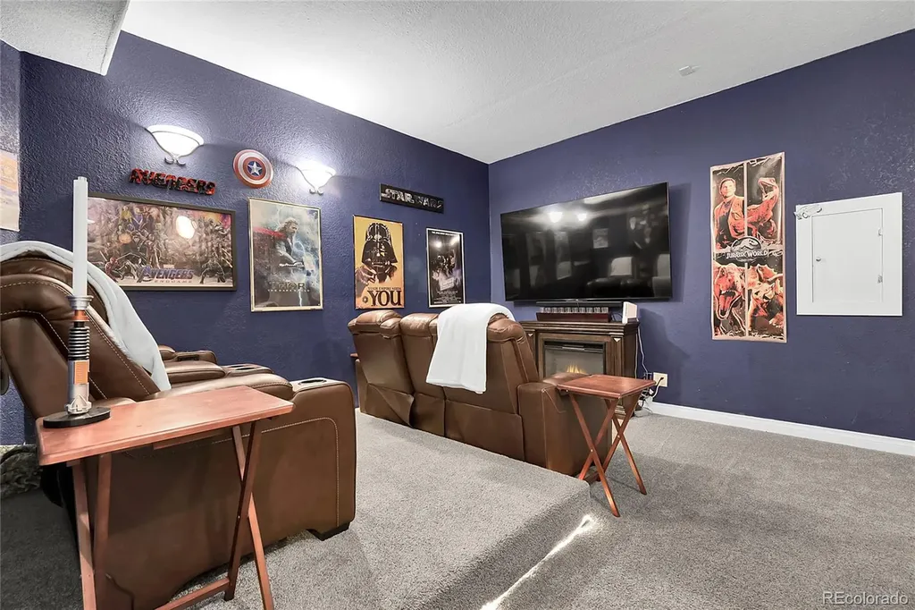 171 Columbine Street Larkspur CO 80118
