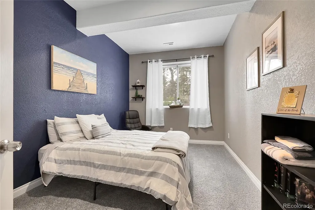 171 Columbine Street Larkspur CO 80118