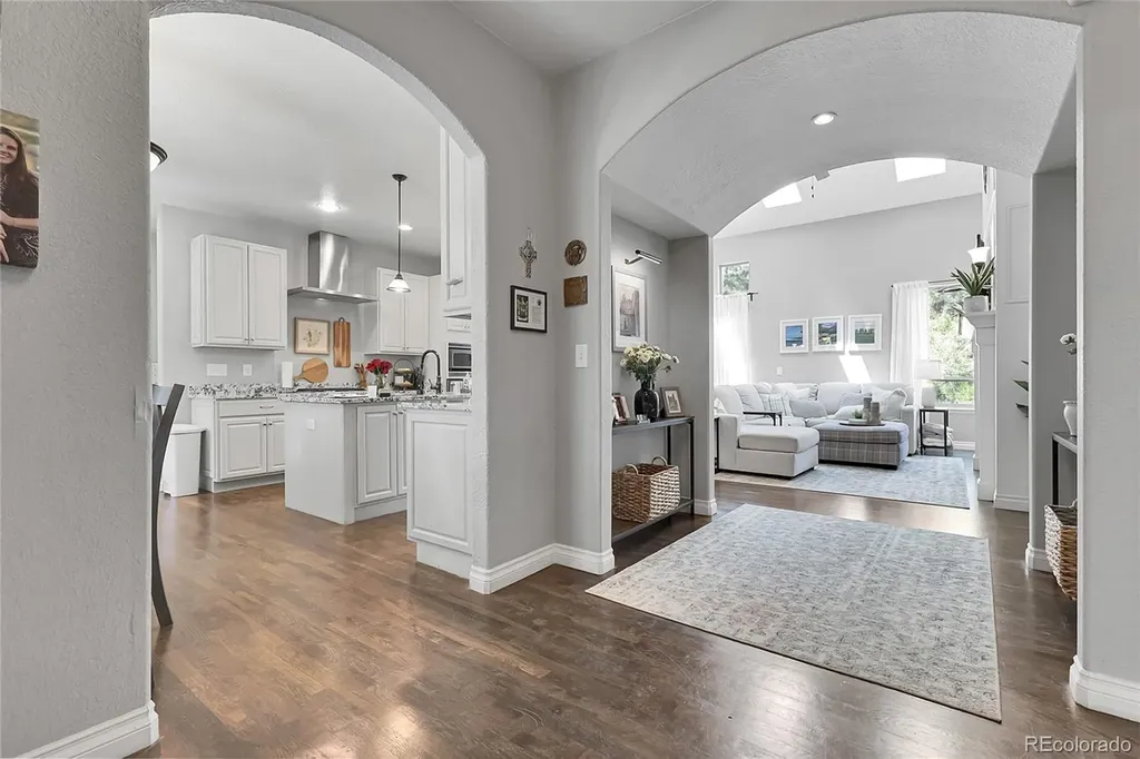 171 Columbine Street Larkspur CO 80118