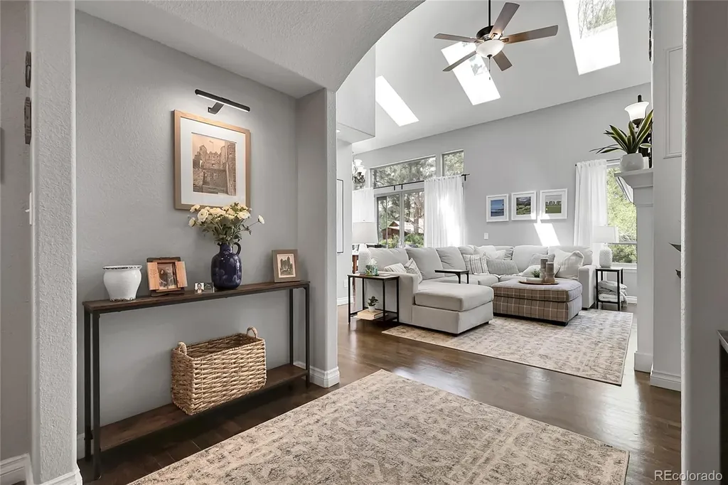 171 Columbine Street Larkspur CO 80118