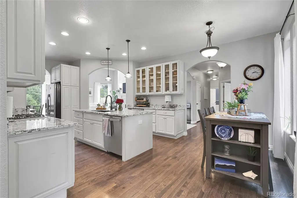 171 Columbine Street Larkspur CO 80118