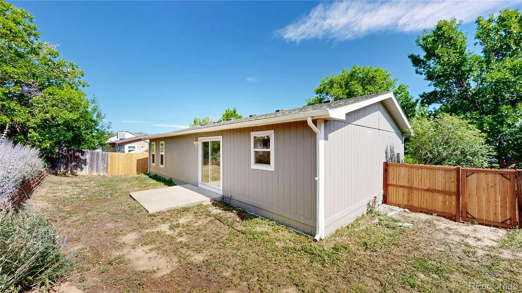 5741 S Quemoy Circle Centennial CO 80015